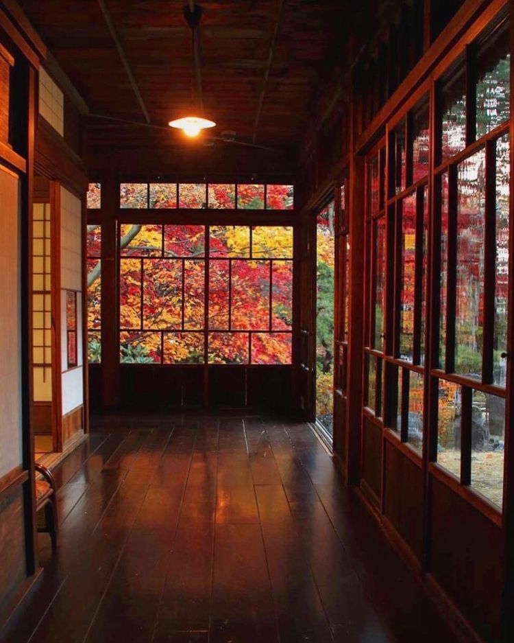 Garden lantern